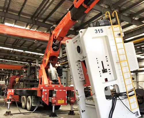 东莞生态园提升工作效率，选择优质折臂吊租赁服务