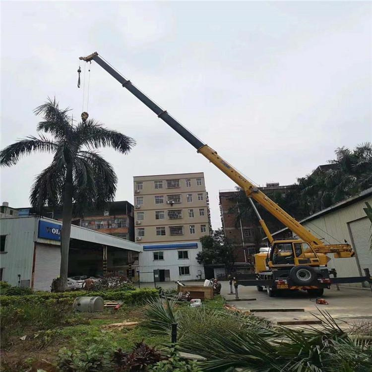 东莞生态园12吨吊车出租一天的收费标准是什么