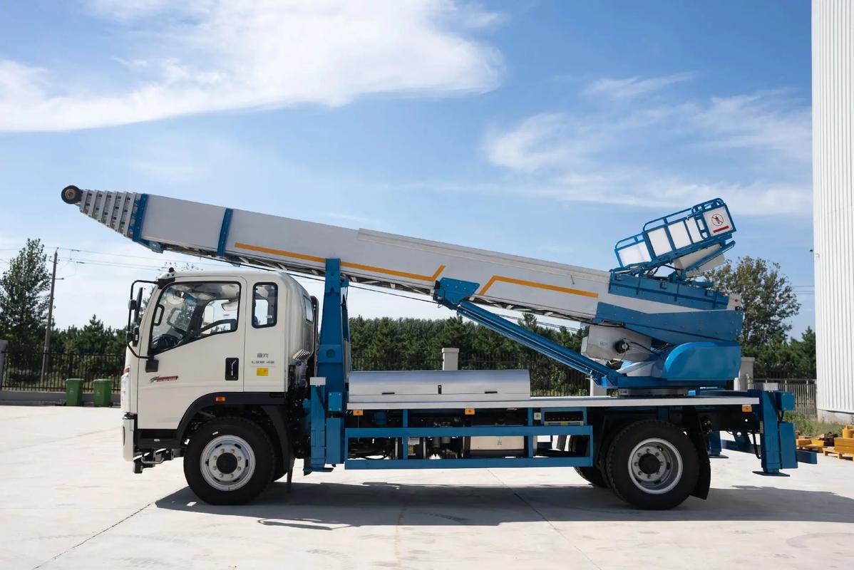 东莞生态园云梯上料车租赁费用