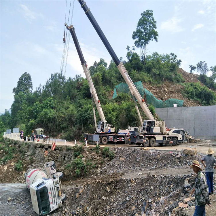东莞生态园汽车掉沟里叫吊车救援要多少钱