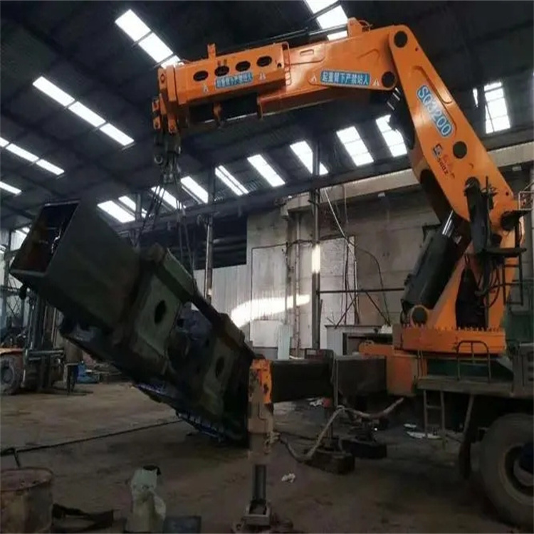 东莞生态园130吨折臂吊车出租吊机租赁附近电话