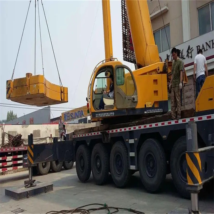 东莞生态园当地吊车出租|机器吊装|75吨|工厂搬迁服务